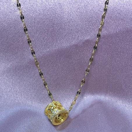 Collier Fine en doré