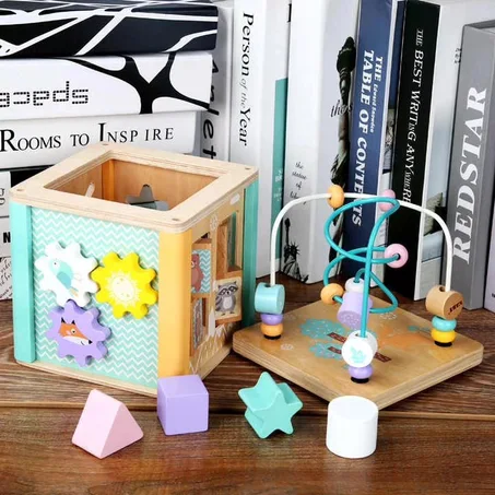 Cube d’activité et d’éveil Montessori :