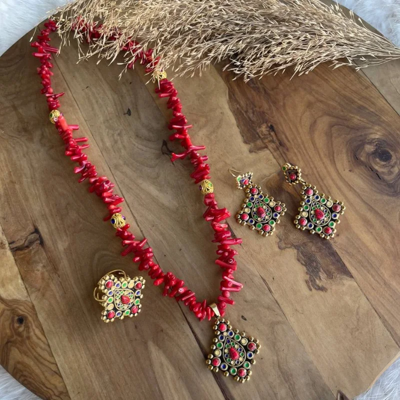 ✨Parure berbère 3 pièces en acier inoxydable doré – Faux corail