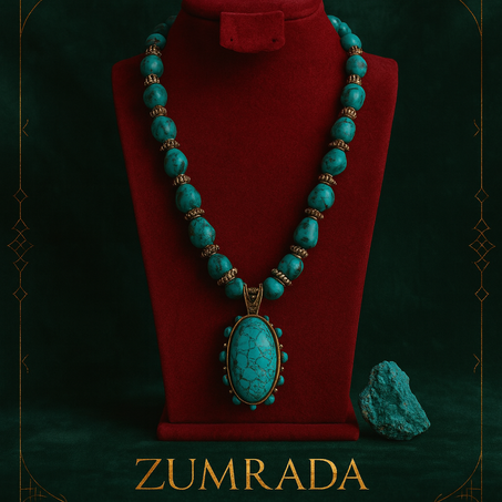 قلادة الزمرد الفيروزي الفريدة – قطعة واحدة في العالم