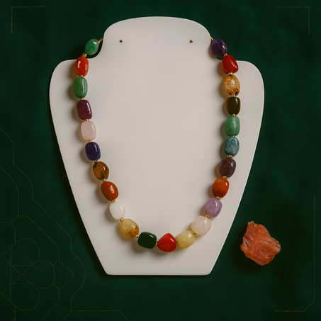 عقد كنوز الطبيعة – يجمع أغلب الأحجار الحرة في قطعة واحدة