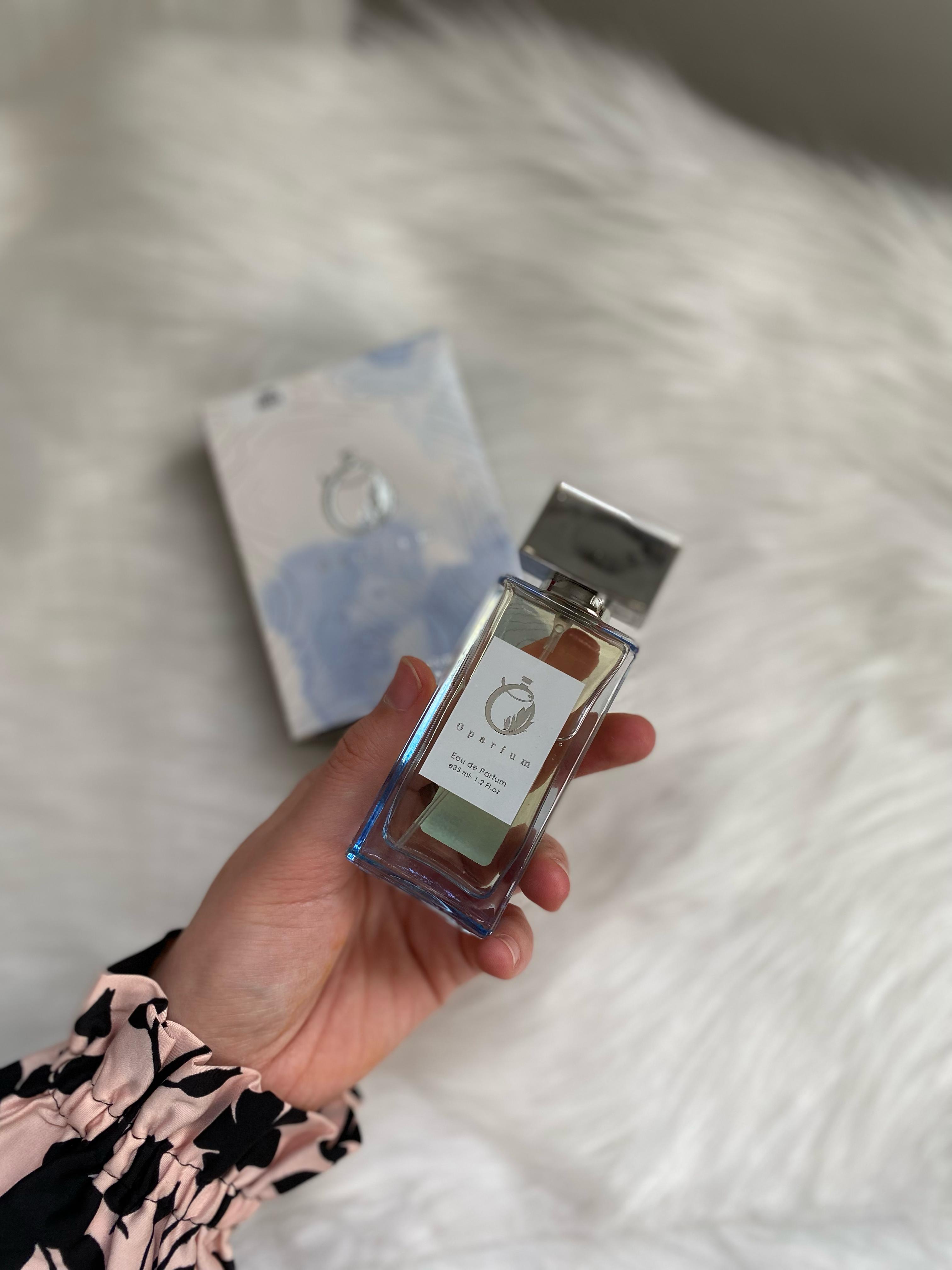 🌟 عطر رجالي فاخر من فئة  50ML– قوة الحضور وأناقة الرائحة🌟