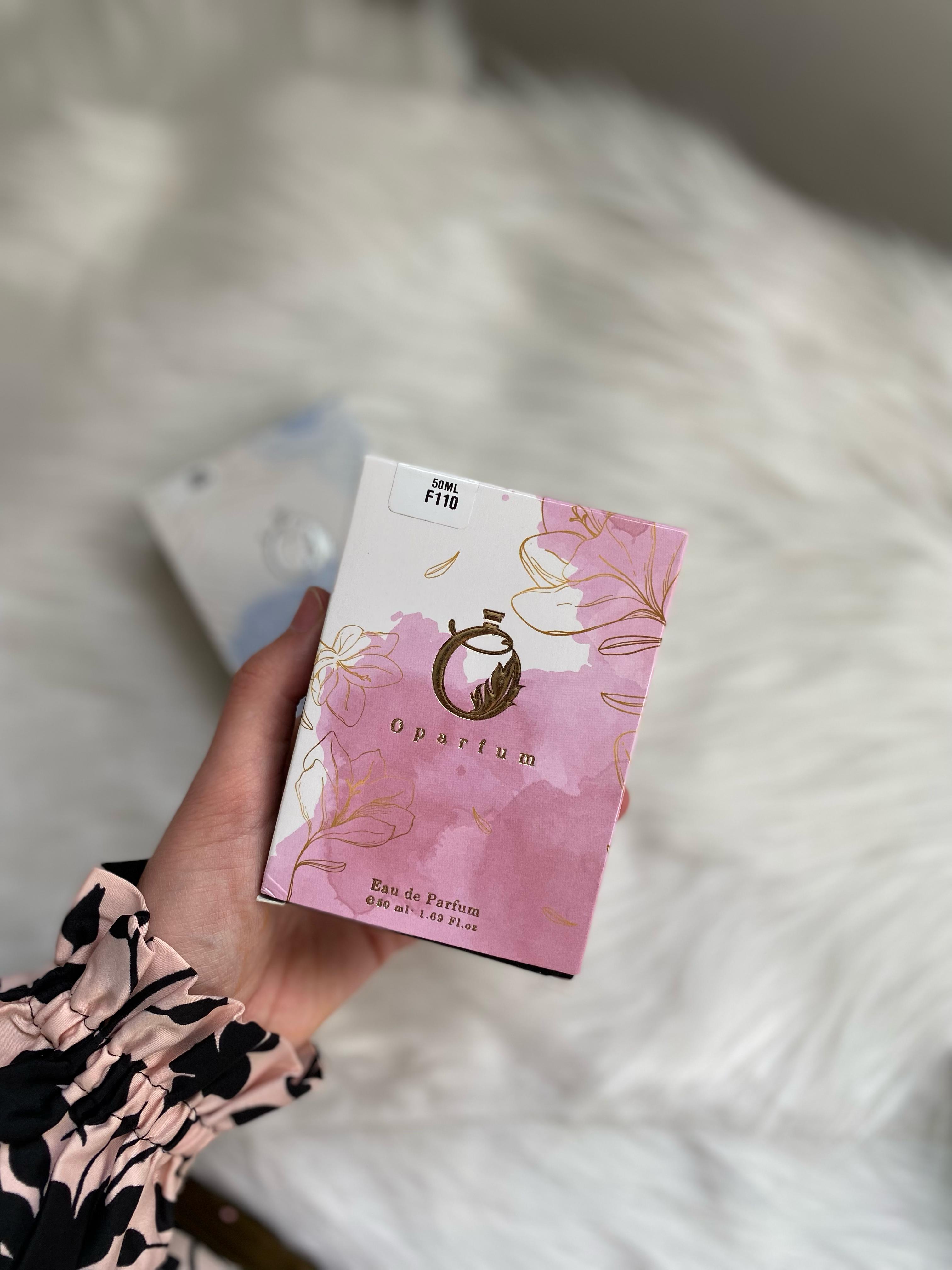 🌸 عطر نسائي فاخرمن فئة50 ML – أنوثة تُحكى، وسحر لا يُنسى🌸
