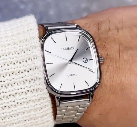 ⌚ ساعات رجالية فاخرة – دقة الأداء وأناقة التصميم