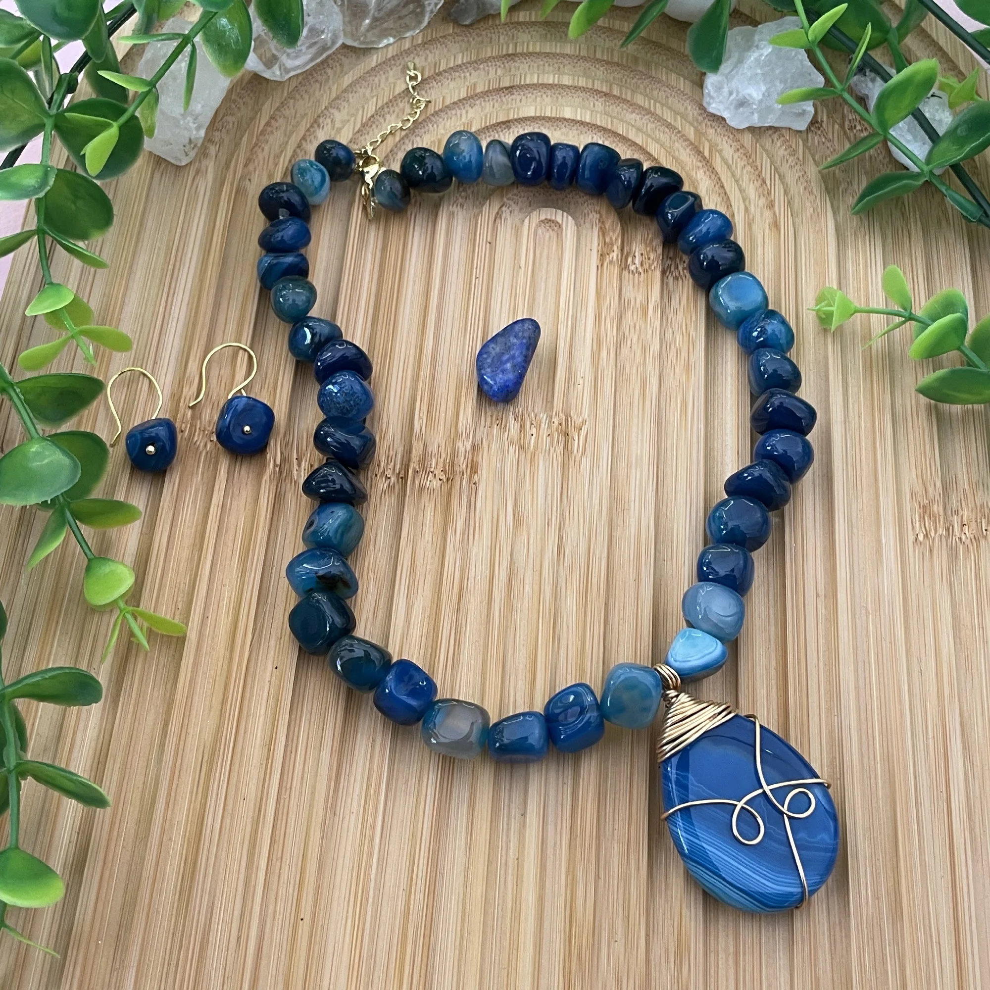 collier et boucle agate