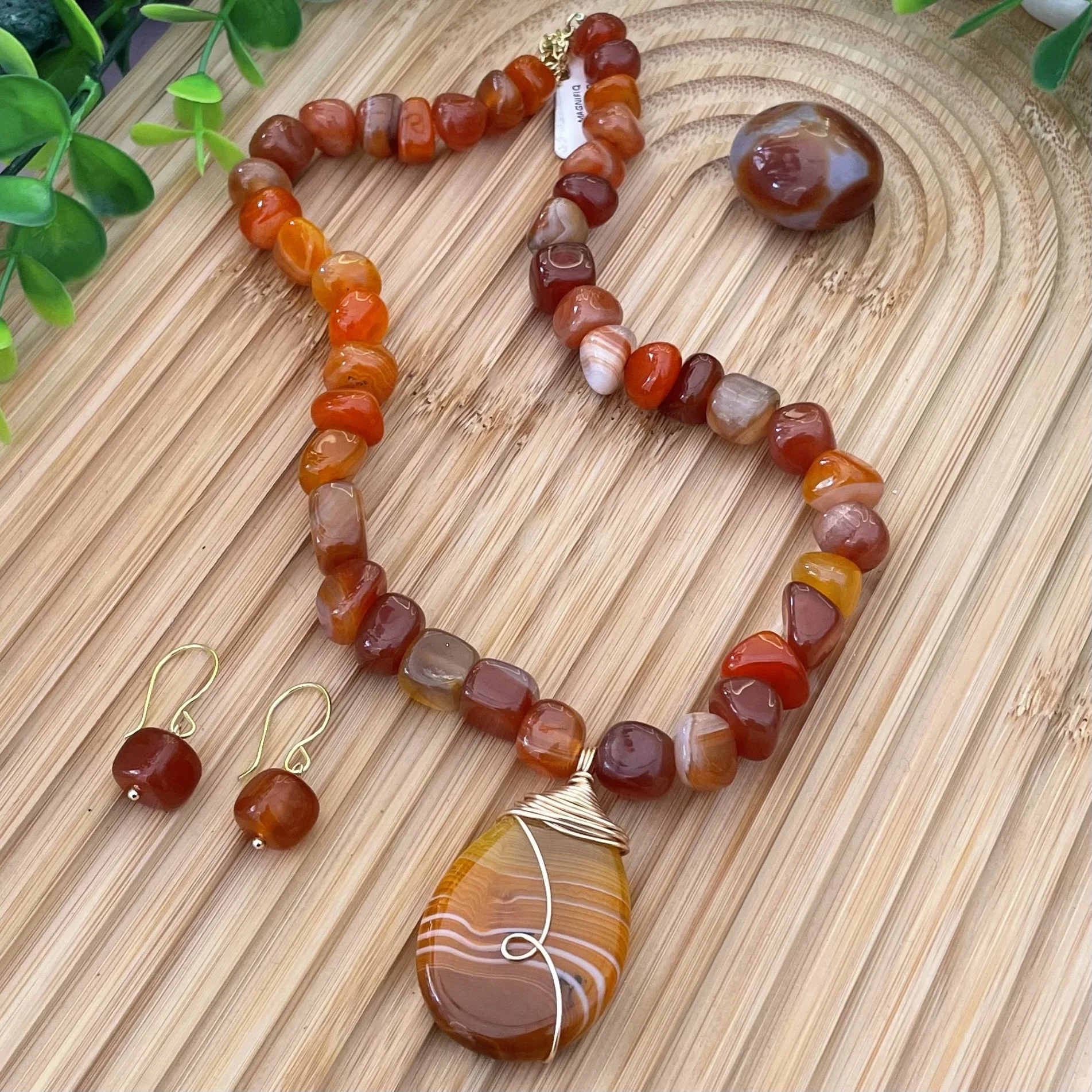 collier et boucle agate