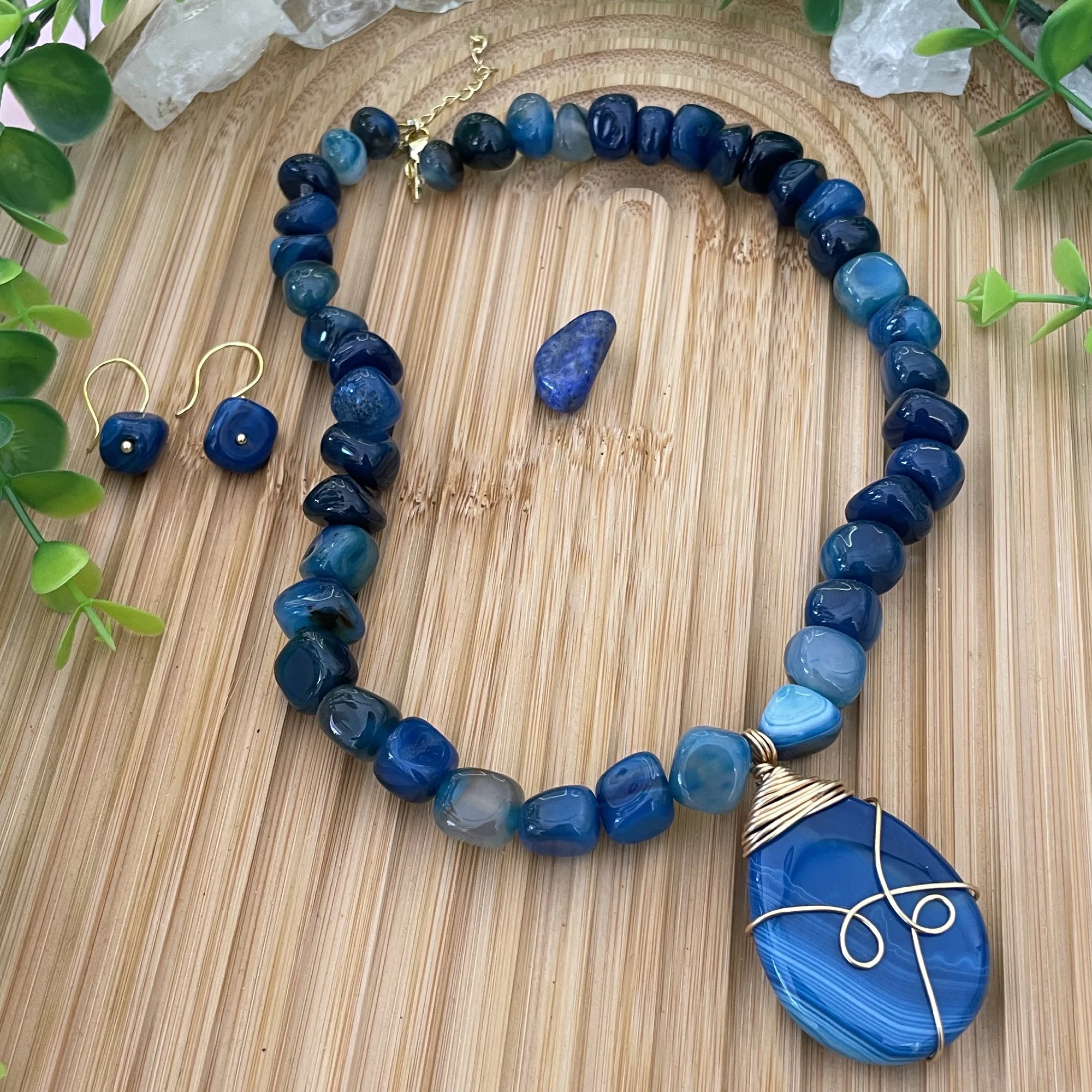 collier et boucle agate