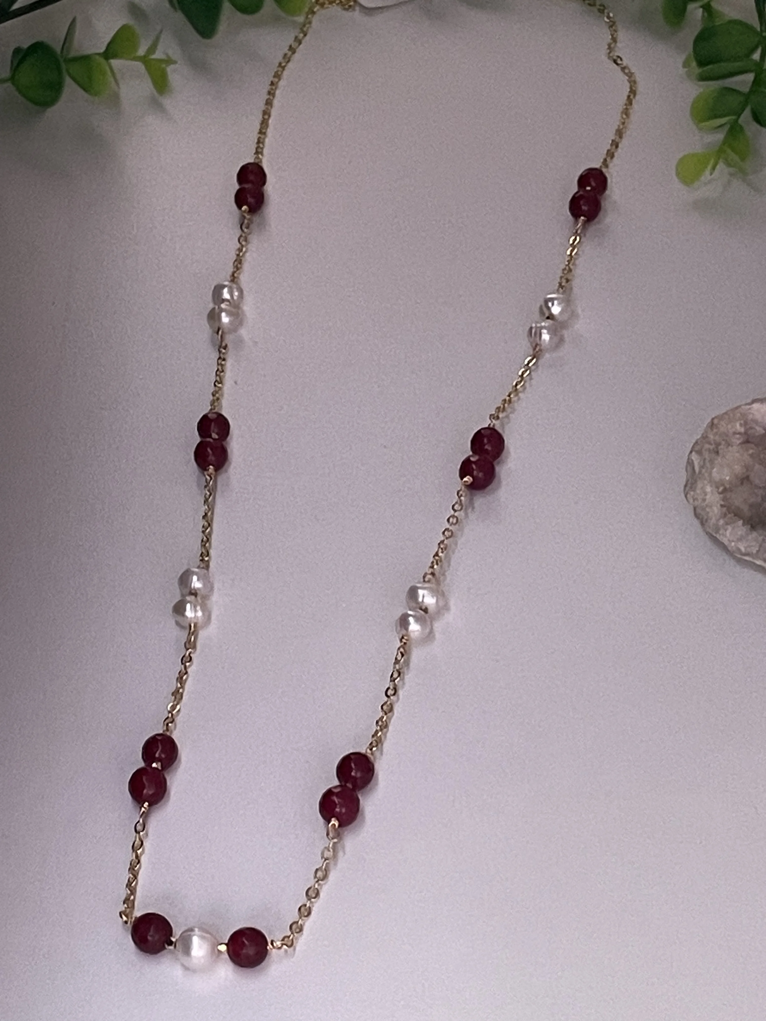 sautoir agate rouge et djoher en acier