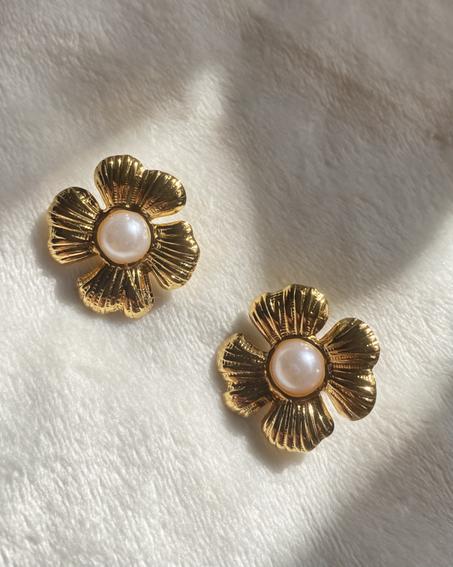 Boucles florales avec perle