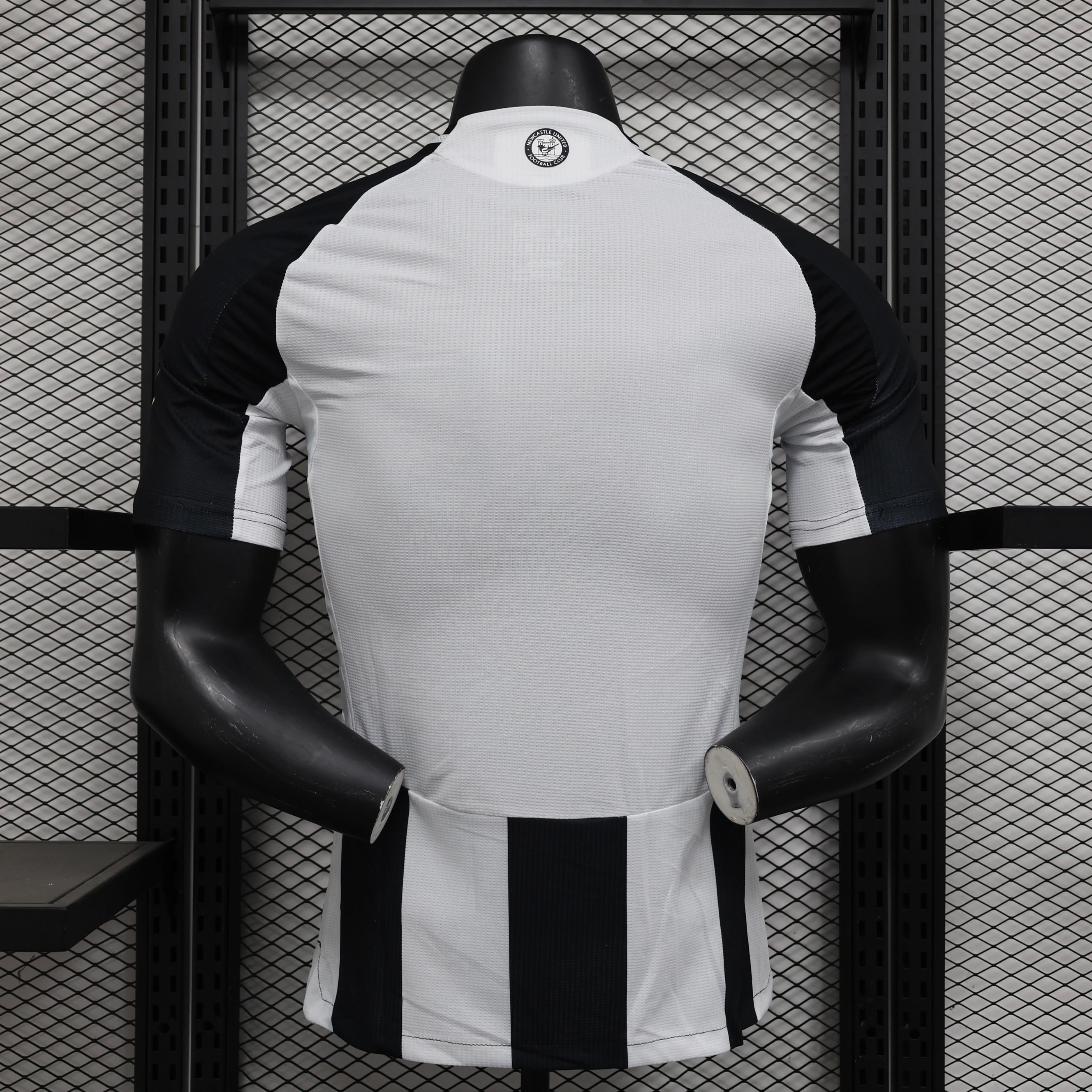 NEW CASTLE HOME KIT 24/25