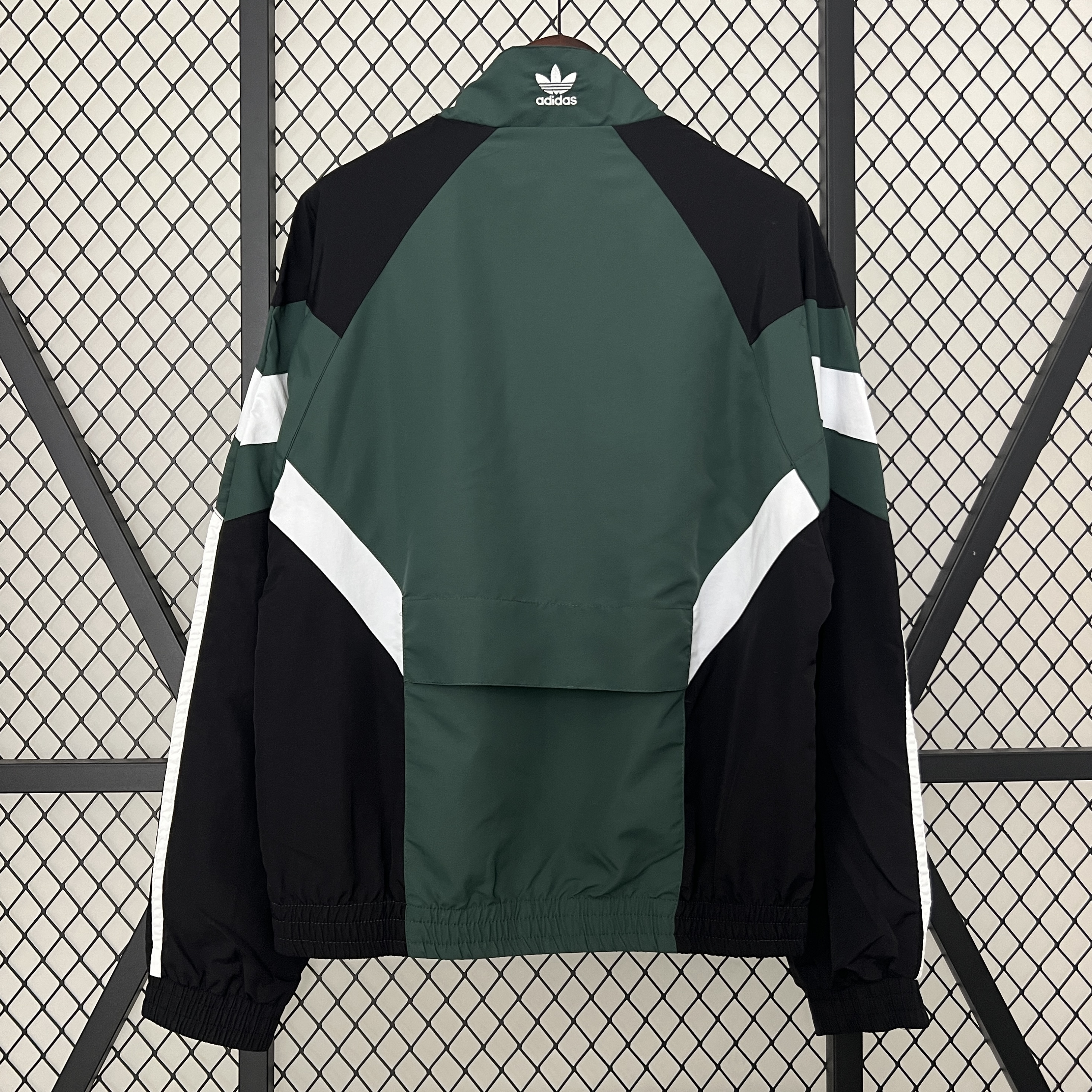 WINDBRAKER ADIDAS GREEN