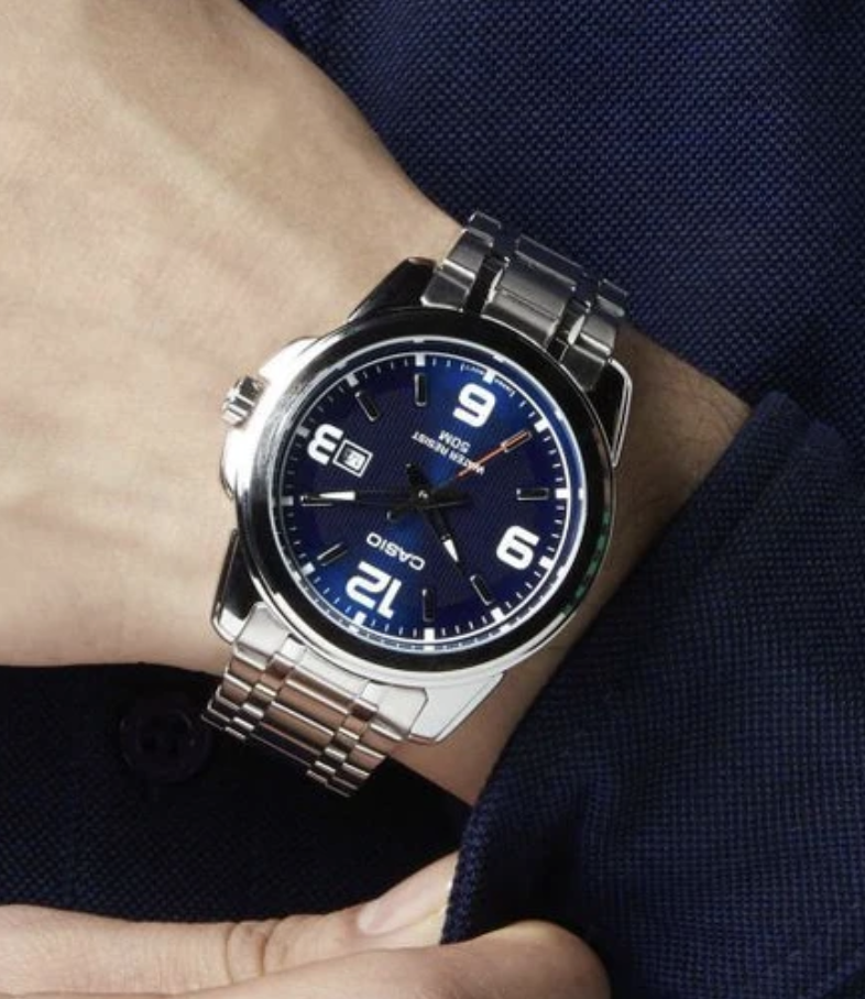 Casio Montre Homme Argente