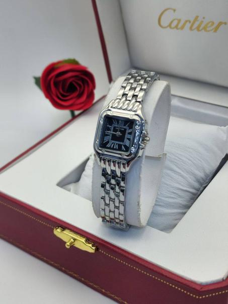 CARTIER CARRE CHIFFRES ROMAINS