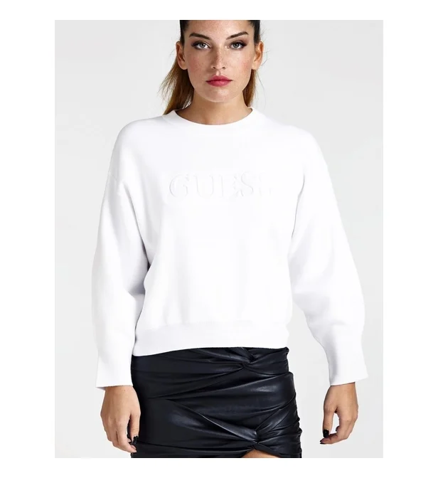 ملابس نسائية