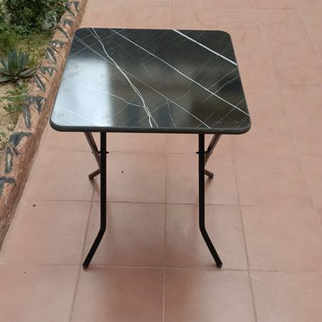 طاولة قابلة لطي متعددة الإستخدمات