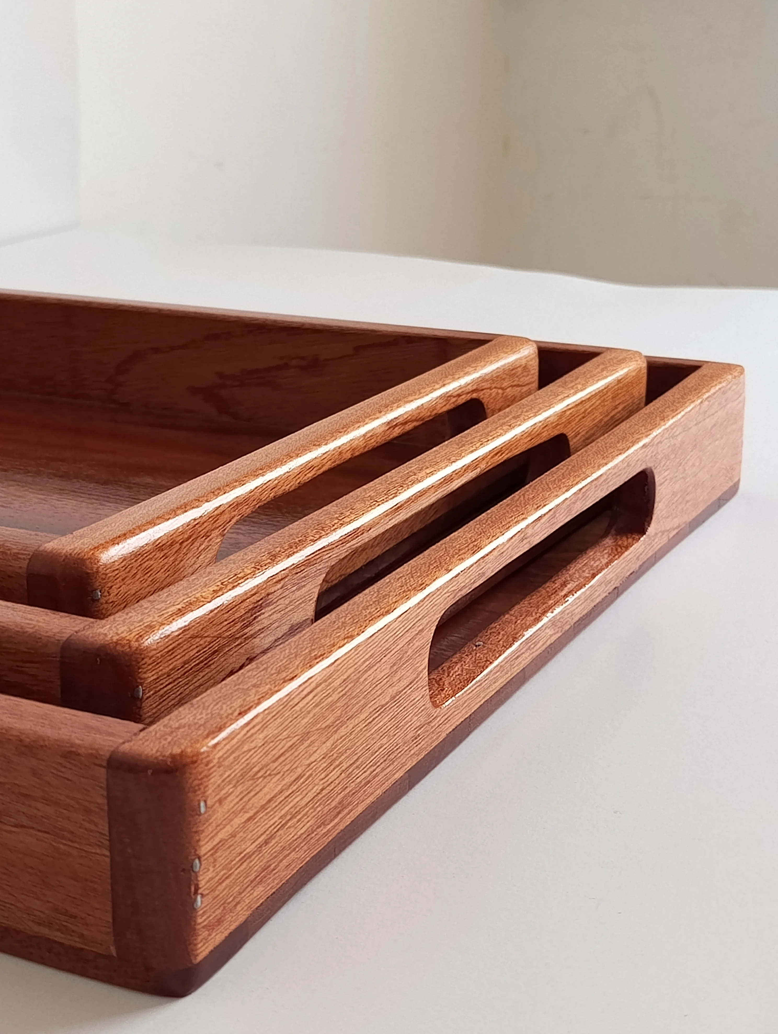 3 plateaux