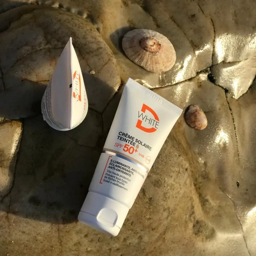 DWHITE CREME SOLAIRE INVISIBLE SPF 50+