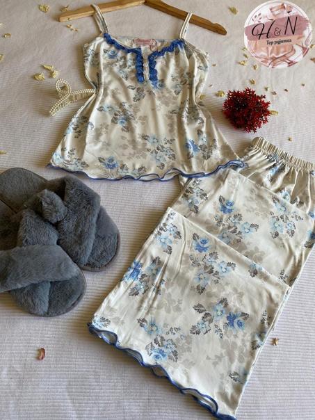 pyjama très classe avec dentelle