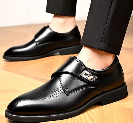 حذاء بتصميم فاخر (DYNAMIC)