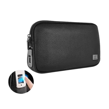 حقيبة مع قفل ببصمة الإصبع