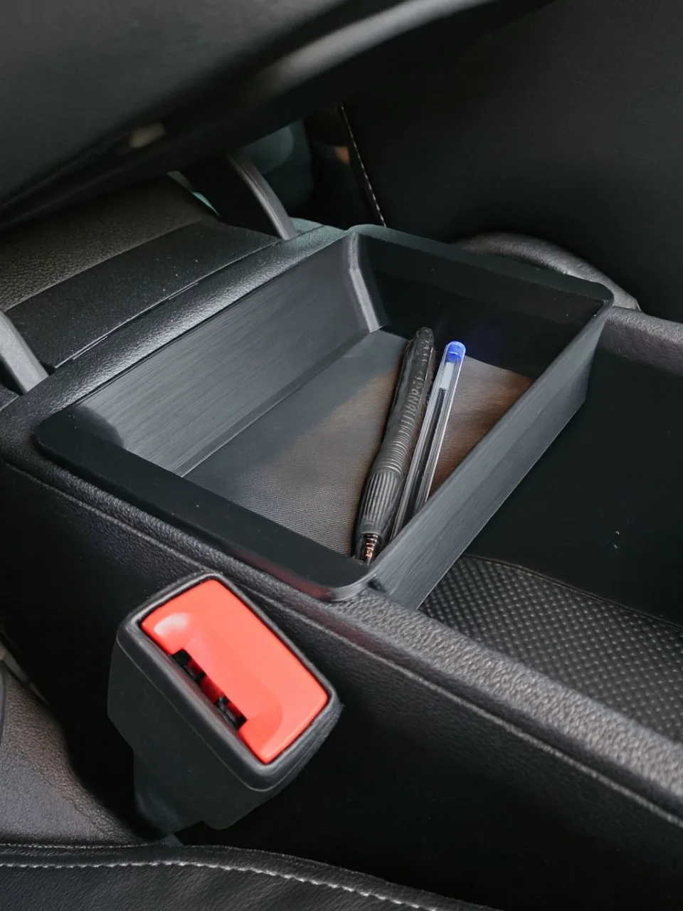 Central Armrest Storage Tray - Skoda Kodiaq