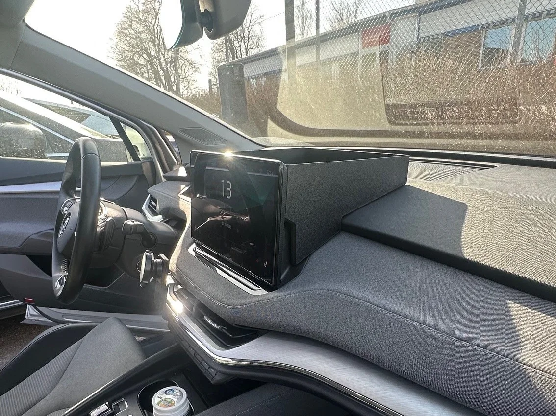 Stealthy Dashboard Storage Box - Skoda Enyaq / Elroq