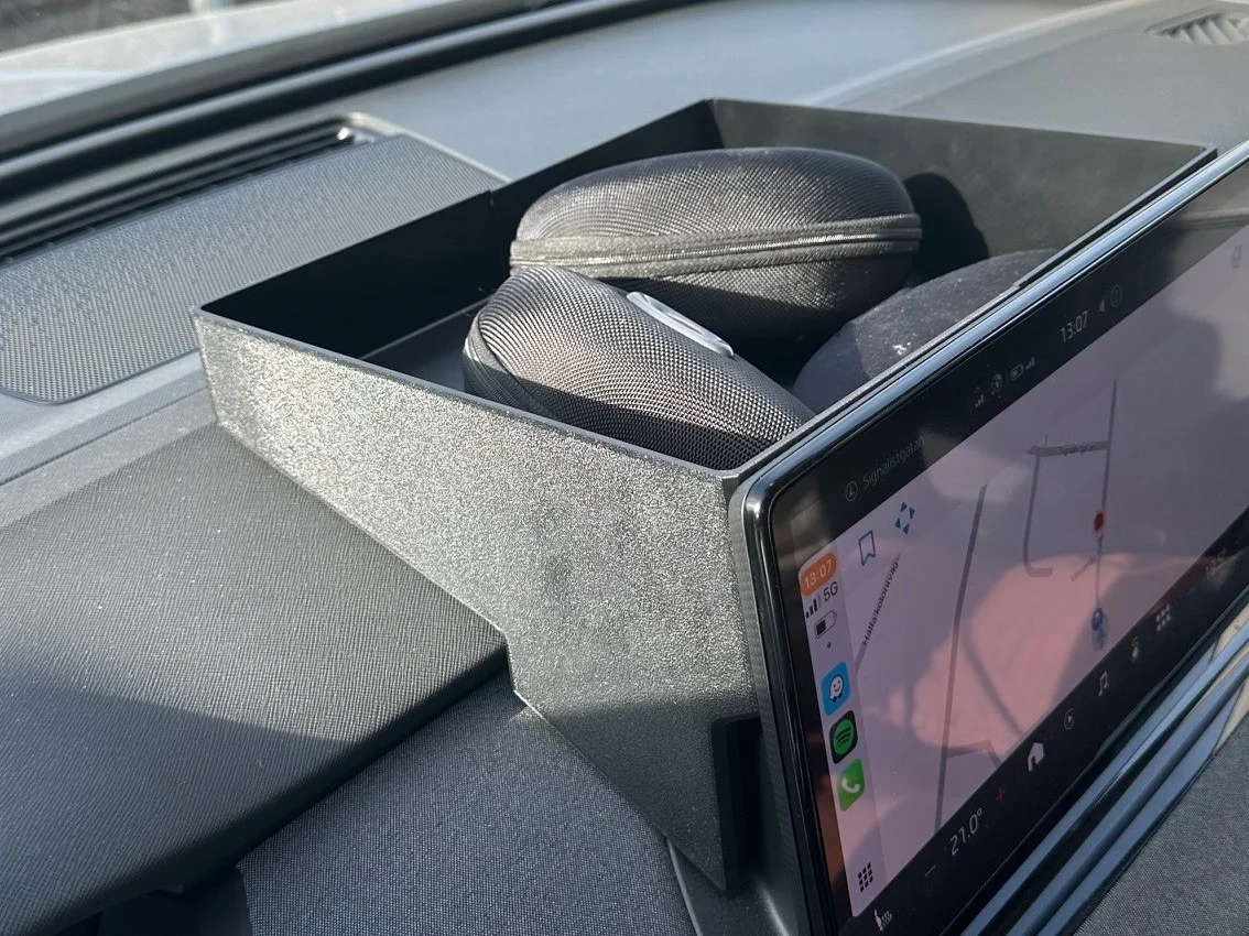Stealthy Dashboard Storage Box - Skoda Enyaq / Elroq