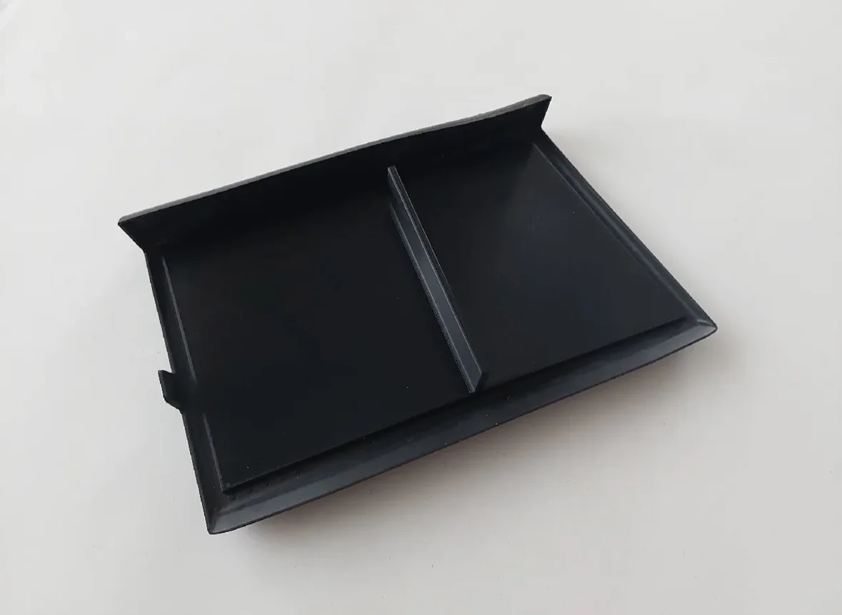 Central object holder divider VW Tiguan II