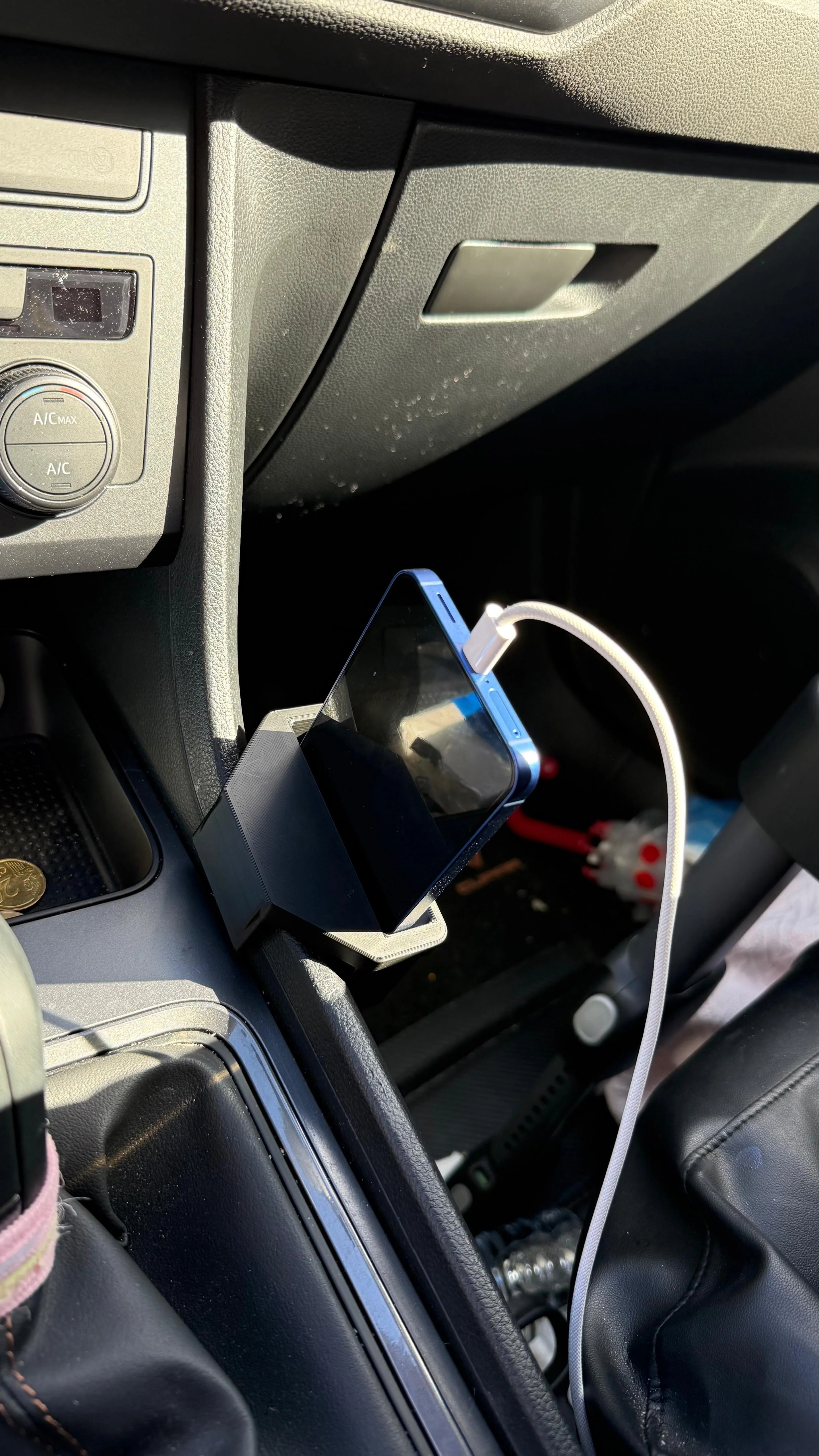 Central Phone Tray Storage Insert - SEAT Ateca