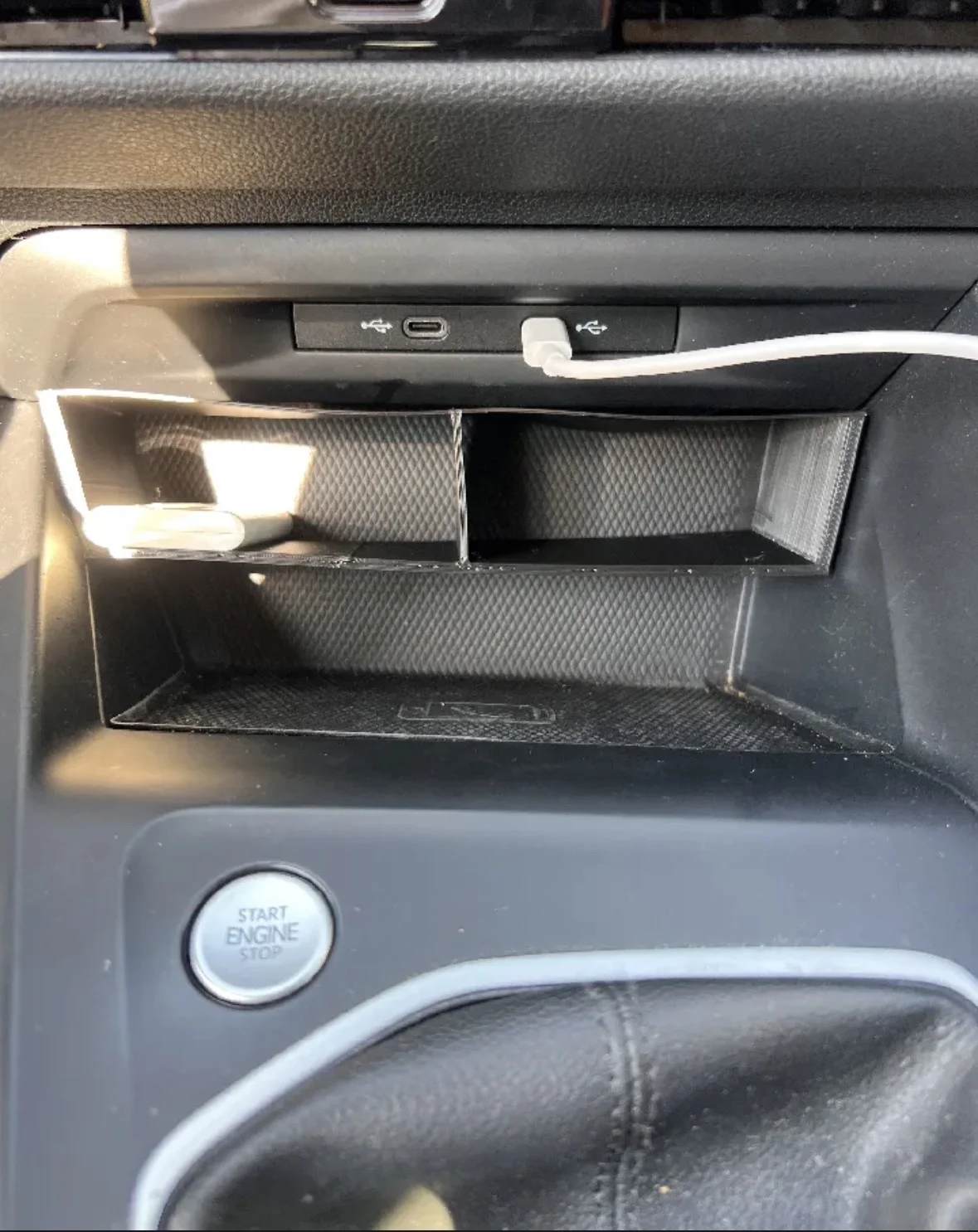 Support de Vide-Poche pour VW Golf 8 - Compatible avec Recharge à Induction
