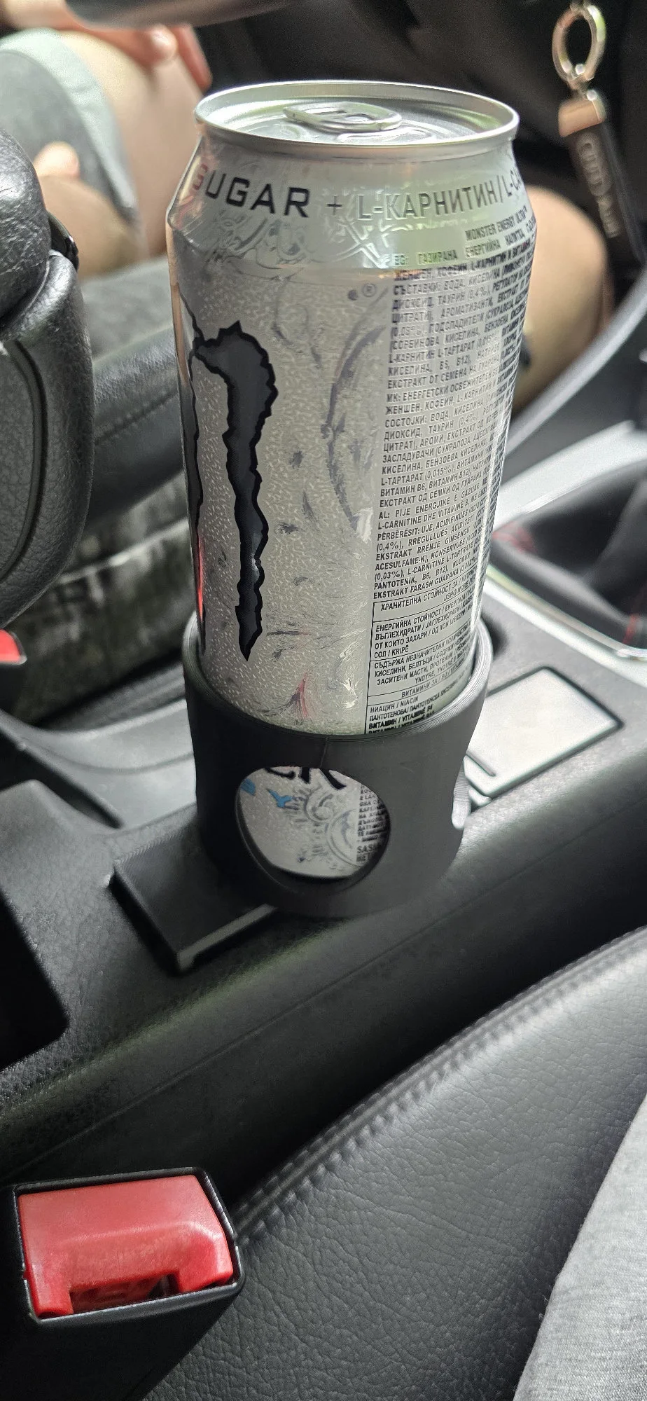 Audi A4 coin to cupholder