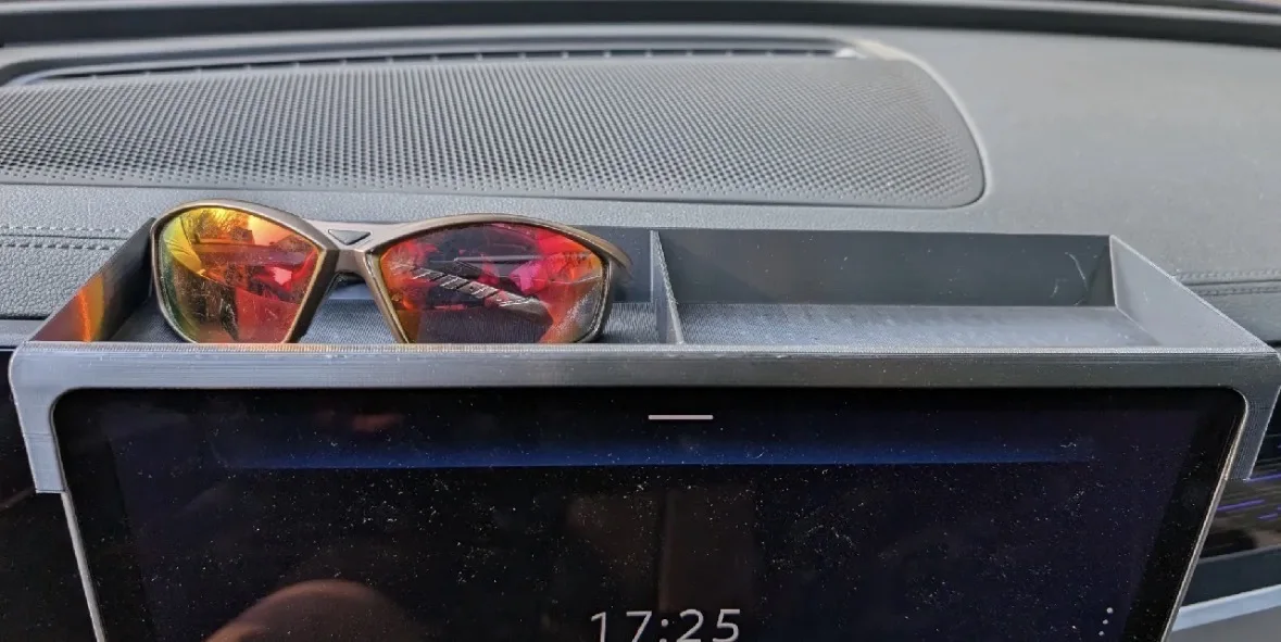 Passat B9 / Tiguan (>2024) Monitorablage / glasses holder (12,3