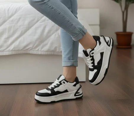 حذاء الهدوء والأناقة وسحر الألوان الطبيعية في تصميم واحد