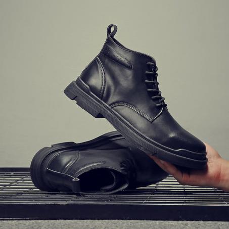 حذاء رجالي من الجلد الطبيعي