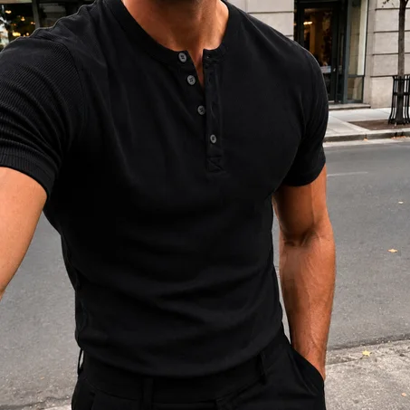T-shirt Henley                 (2 Henley Shirts à 250 DH🔥)