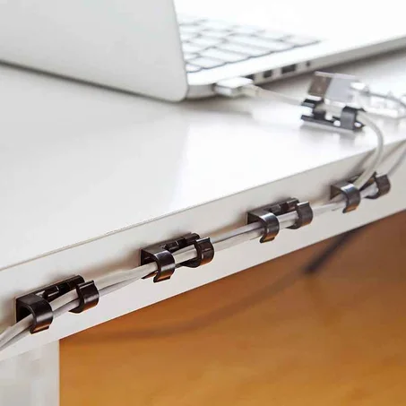 منظم أسلاك للمكتب مع لاصق خلفي، ، أداة عملية لترتيب وتثبيت الأسلاك.