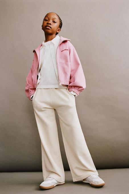 ملابس الأطفال