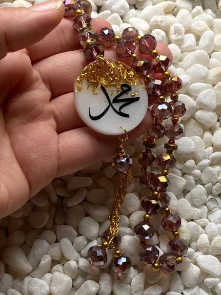 تسبيح فاخر اسود كريستالي مخصص لك