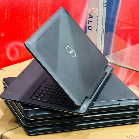Ordinateur portable Dell Latitude Core M5