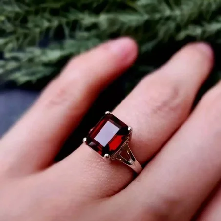 925 Sterling Silver Handmade Garnet Gemstone Women’s Gift Ring