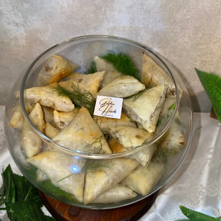 بريوات الاجبان و السبانخ /Briouates aux fromages et épinards -Taille M-