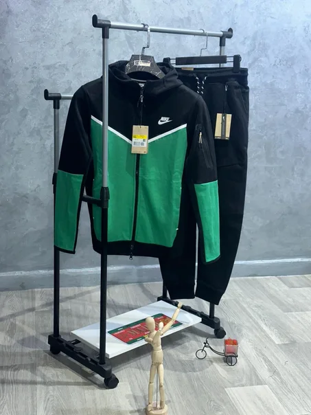 Ensemble nike torkya