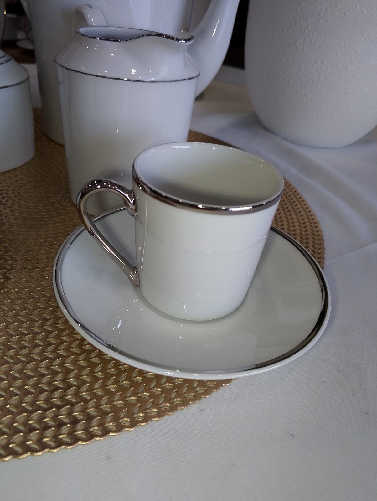 service café avec touche argent