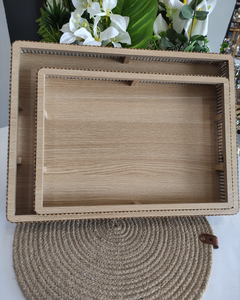2 plateaux rayée