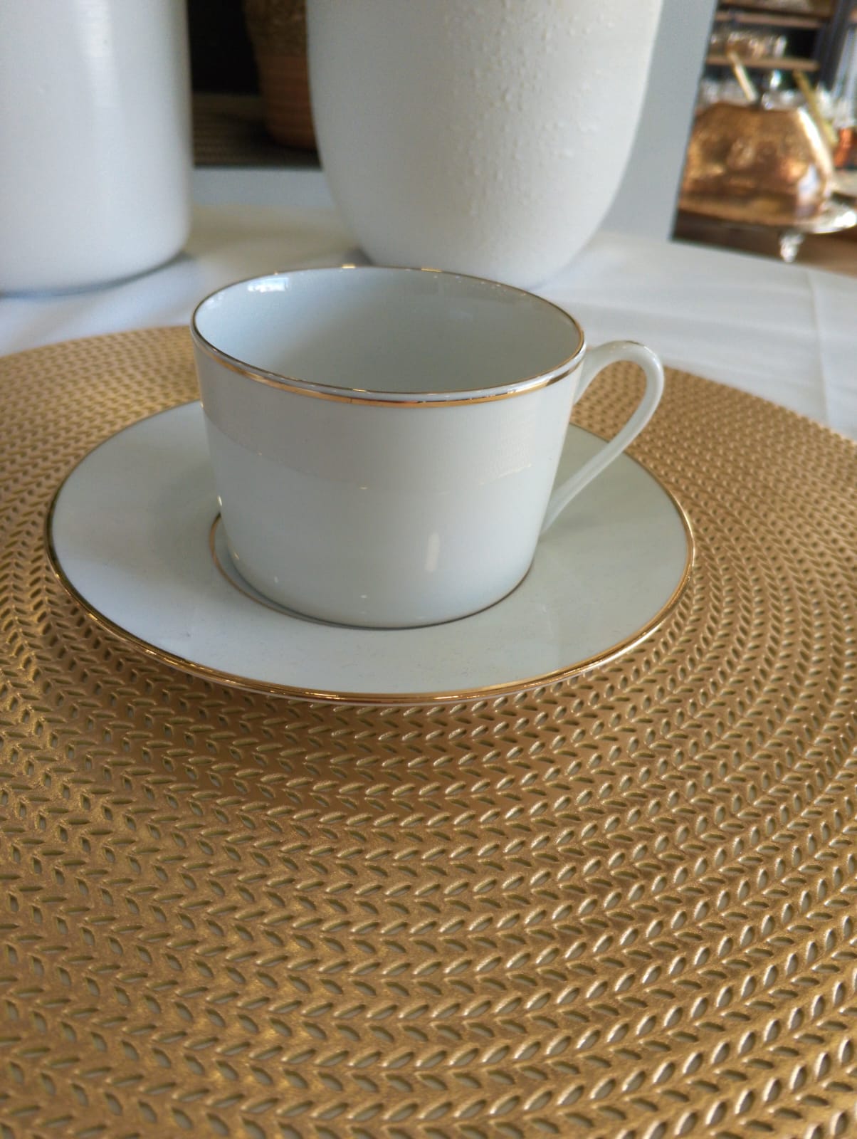service café avec touche doré