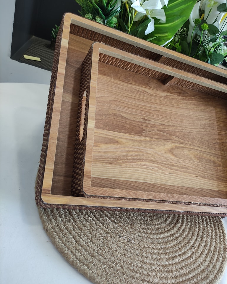 2 plateaux rayée