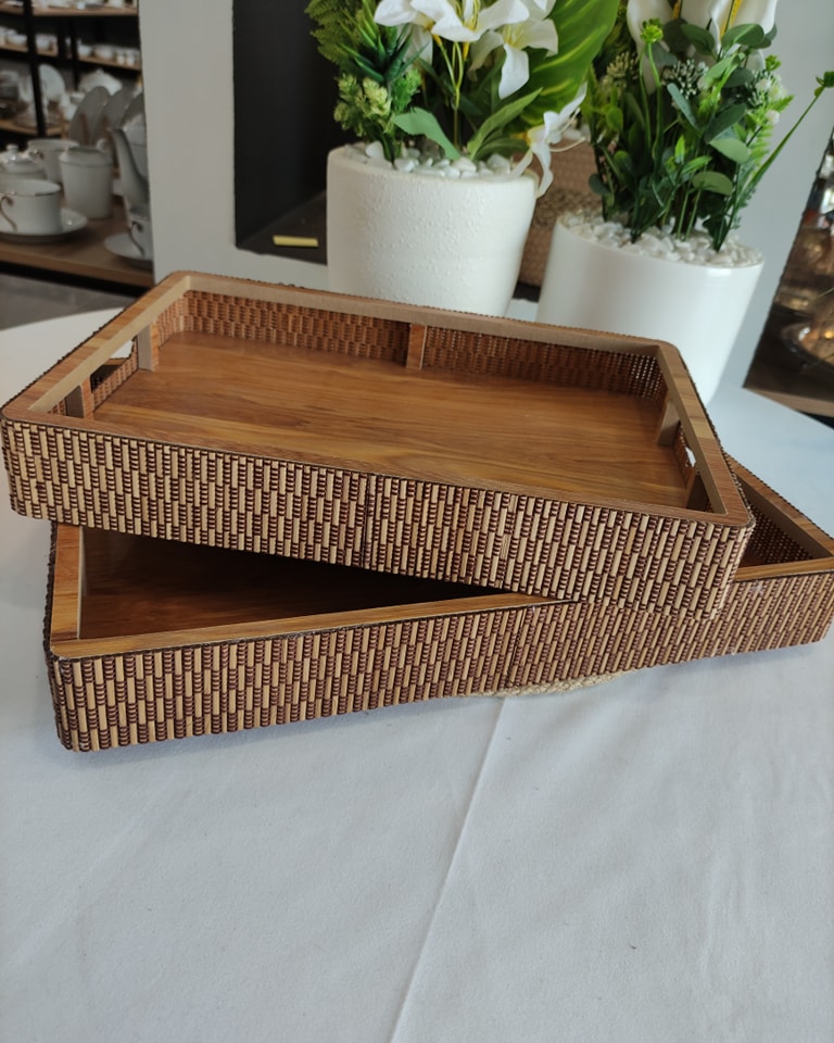 2 plateaux rayée