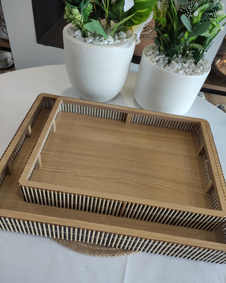 2 plateaux rayée