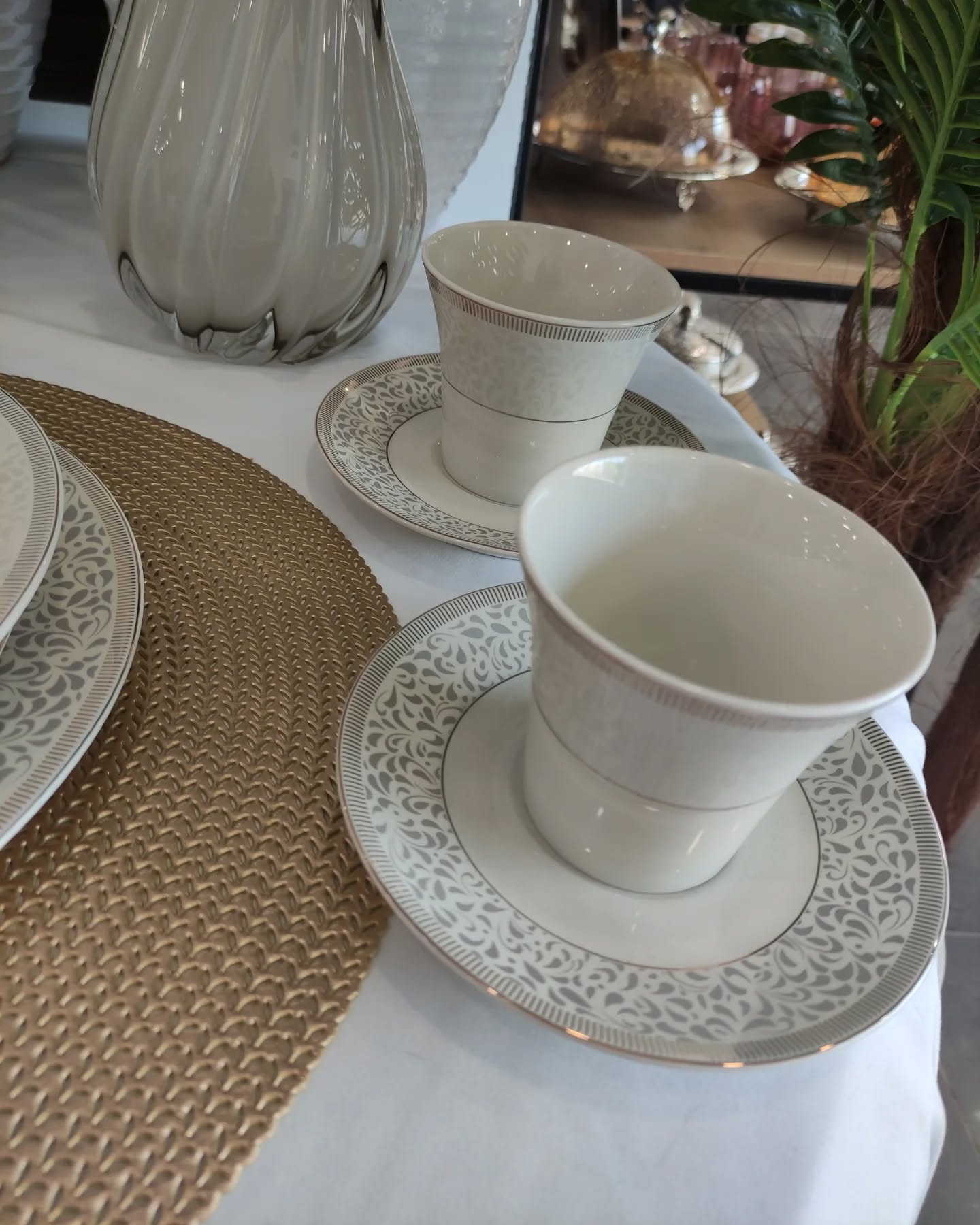 Service à table 24piéce perla+ 6 café au lait