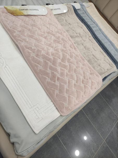 série 2 tapis e bain